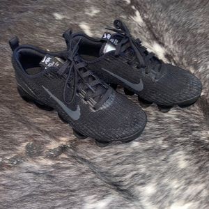 size 6 youth nike air vapormax flyknit running shoes